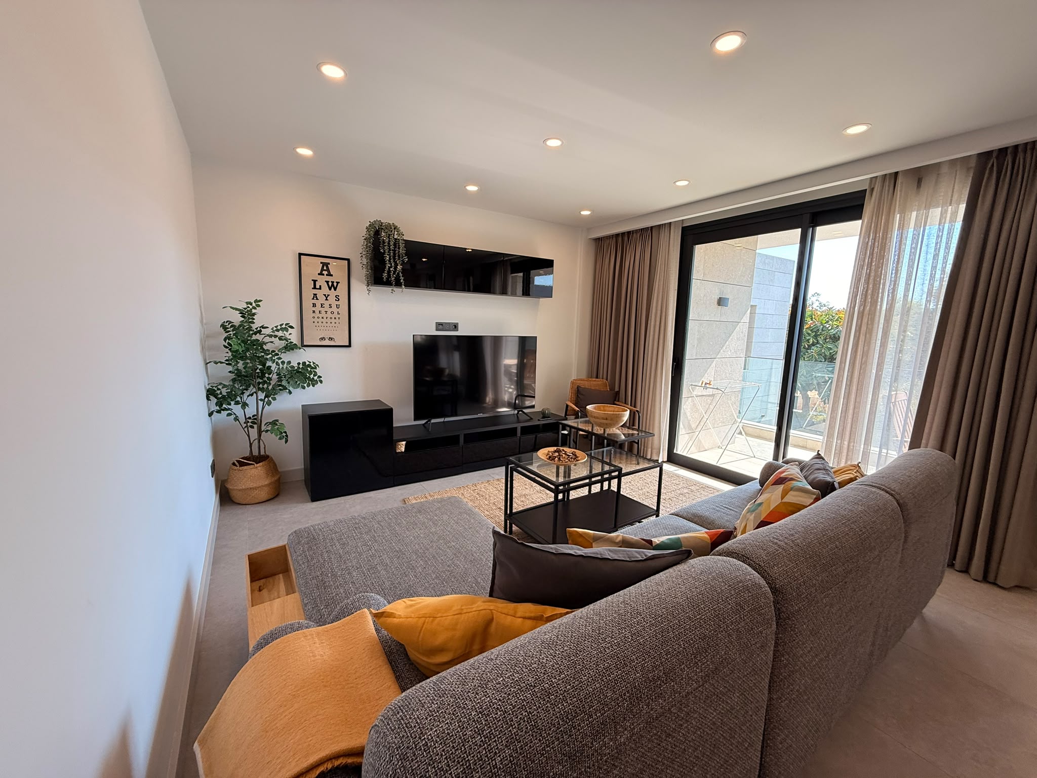Bodrum Yahşi Sahile 200 Metre Eşyalı Satılık 2+1 Daire